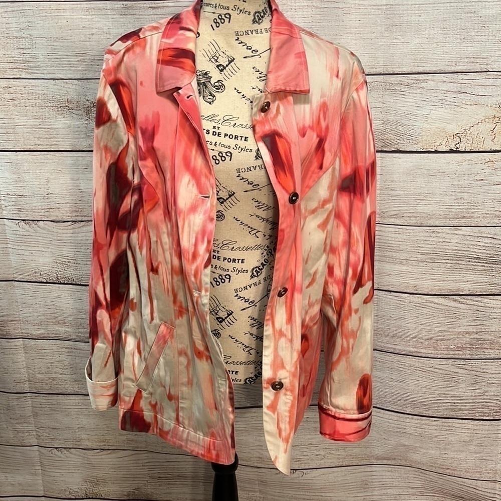 Chico’s Lightweight Jacket Swirls of Pink Pockets Size 3 XL Buttons Collar Cuffs